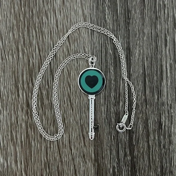 Blue enamel heart key necklace - Picture 3 of 10